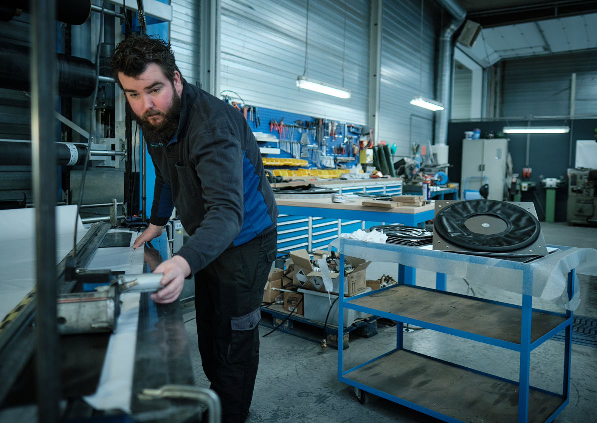 Air Caster Tooling Image 2